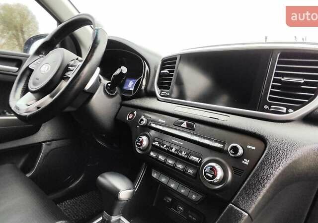 Сірий Кіа Sportage, об'ємом двигуна 2 л та пробігом 62 тис. км за 24500 $, фото 29 на Automoto.ua