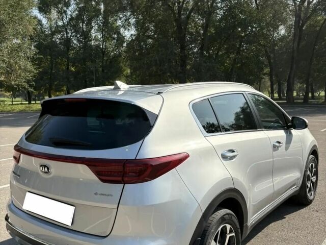 Серый Киа Sportage, объемом двигателя 2.4 л и пробегом 125 тыс. км за 12300 $, фото 4 на Automoto.ua