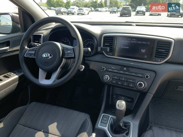 Серый Киа Sportage, объемом двигателя 1.59 л и пробегом 42 тыс. км за 17999 $, фото 14 на Automoto.ua