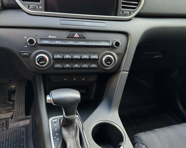 Киа Sportage 2020 в Киеве на Automoto.ua Серый Киа Sportage, объемом двигателя 1.59 л и пробегом 61 тыс. км за 19000 $, фото 15 на Automoto.ua