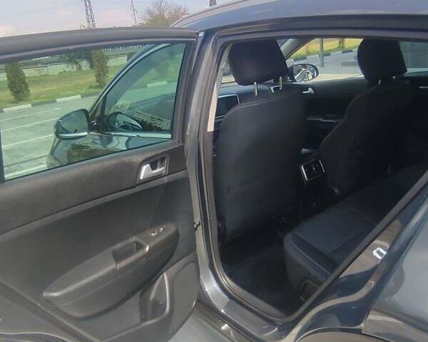 Серый Киа Sportage, объемом двигателя 1.59 л и пробегом 83 тыс. км за 20500 $, фото 1 на Automoto.ua