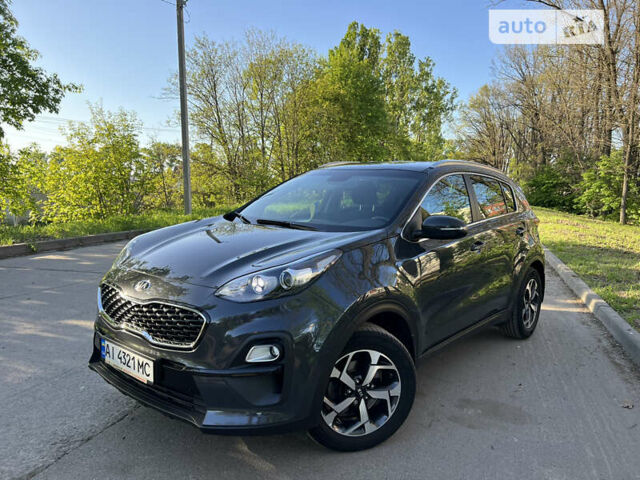 Серый Киа Sportage, объемом двигателя 1.6 л и пробегом 40 тыс. км за 20300 $, фото 2 на Automoto.ua