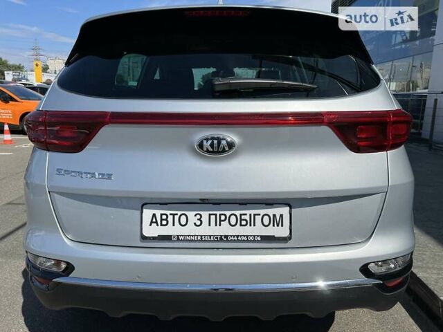 Сірий Кіа Sportage, об'ємом двигуна 1.59 л та пробігом 54 тис. км за 19087 $, фото 5 на Automoto.ua