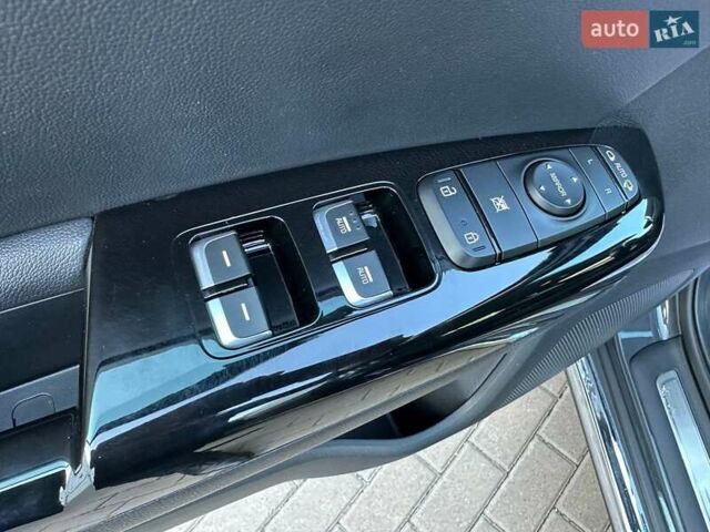 Серый Киа Sportage, объемом двигателя 2 л и пробегом 83 тыс. км за 26200 $, фото 76 на Automoto.ua