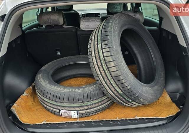 Сірий Кіа Sportage, об'ємом двигуна 1.6 л та пробігом 59 тис. км за 22000 $, фото 38 на Automoto.ua