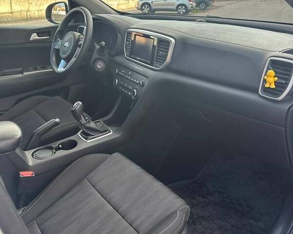 Серый Киа Sportage, объемом двигателя 1.59 л и пробегом 73 тыс. км за 18300 $, фото 23 на Automoto.ua