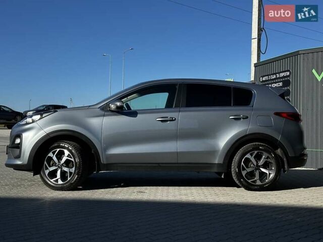 Сірий Кіа Sportage, об'ємом двигуна 1.59 л та пробігом 53 тис. км за 17999 $, фото 4 на Automoto.ua