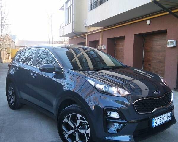 Сірий Кіа Sportage, об'ємом двигуна 1.59 л та пробігом 18 тис. км за 20500 $, фото 1 на Automoto.ua