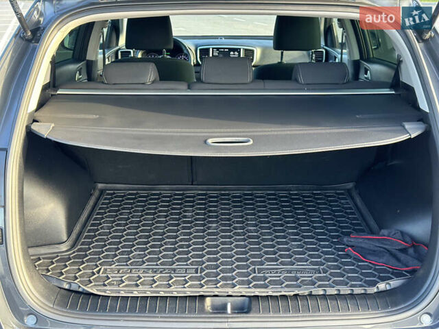 Серый Киа Sportage, объемом двигателя 1.59 л и пробегом 49 тыс. км за 18800 $, фото 11 на Automoto.ua