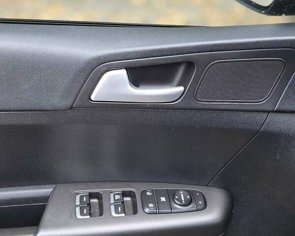 Серый Киа Sportage, объемом двигателя 1.59 л и пробегом 84 тыс. км за 18500 $, фото 13 на Automoto.ua