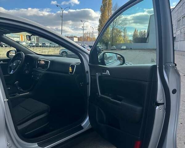 Серый Киа Sportage, объемом двигателя 1.59 л и пробегом 73 тыс. км за 18300 $, фото 28 на Automoto.ua