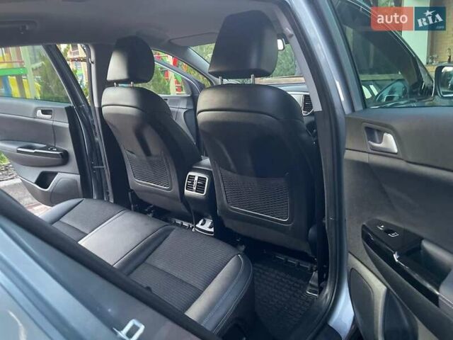 Серый Киа Sportage, объемом двигателя 1.59 л и пробегом 13 тыс. км за 25000 $, фото 24 на Automoto.ua