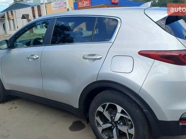 Сірий Кіа Sportage, об'ємом двигуна 2.36 л та пробігом 32 тис. км за 19000 $, фото 2 на Automoto.ua