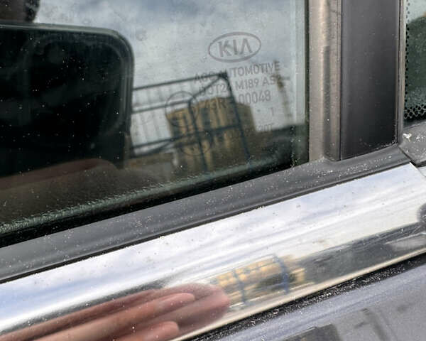 Серый Киа Sportage, объемом двигателя 1.59 л и пробегом 58 тыс. км за 18000 $, фото 17 на Automoto.ua