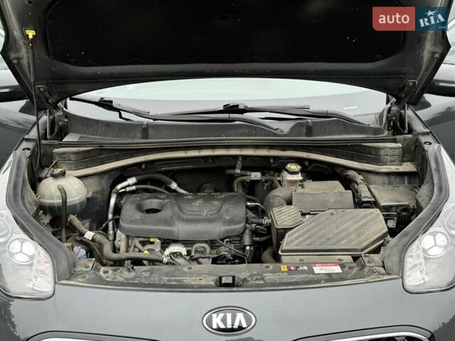 Сірий Кіа Sportage, об'ємом двигуна 1.59 л та пробігом 48 тис. км за 19500 $, фото 17 на Automoto.ua