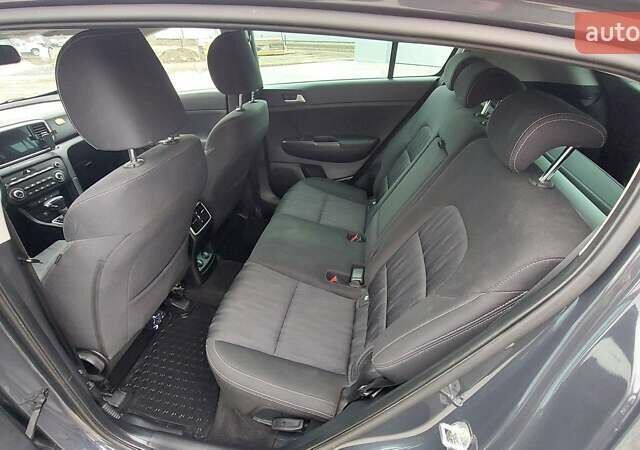 Сірий Кіа Sportage, об'ємом двигуна 1.59 л та пробігом 73 тис. км за 19000 $, фото 15 на Automoto.ua