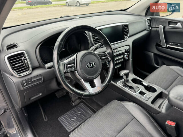 Киа Sportage 2021 в Черкассах на Automoto.ua Серый Киа Sportage, объемом двигателя 1.59 л и пробегом 100 тыс. км за 21000 $, фото 21 на Automoto.ua