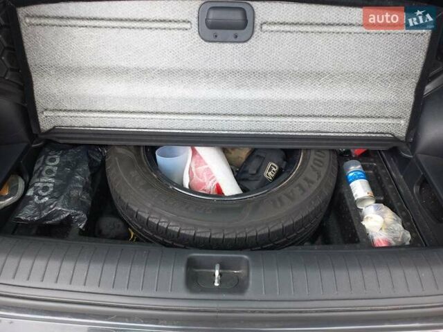 Серый Киа Sportage, объемом двигателя 1.59 л и пробегом 48 тыс. км за 20499 $, фото 5 на Automoto.ua