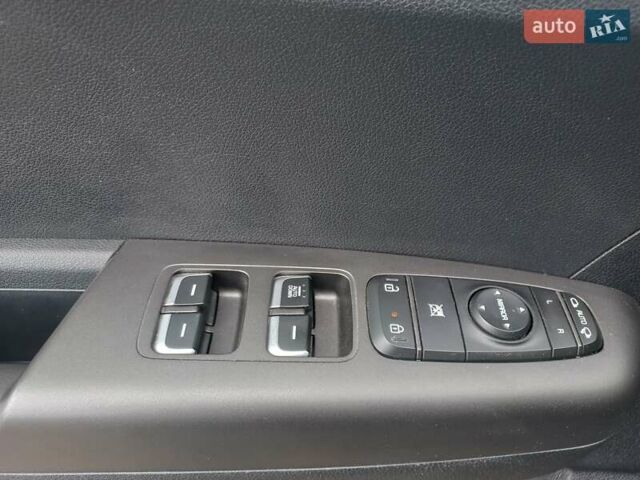 Серый Киа Sportage, объемом двигателя 1.59 л и пробегом 48 тыс. км за 20499 $, фото 7 на Automoto.ua