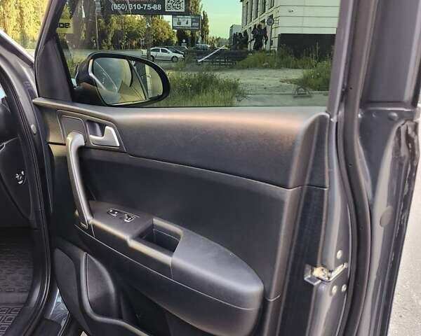 Киа Sportage 2021 в Киеве на Automoto.ua Серый Киа Sportage, объемом двигателя 1.59 л и пробегом 83 тыс. км за 22500 $, фото 19 на Automoto.ua