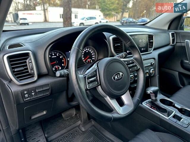 Киа Sportage 2021 в Харькове на Automoto.ua Серый Киа Sportage, объемом двигателя 1.59 л и пробегом 21 тыс. км за 19900 $, фото 12 на Automoto.ua