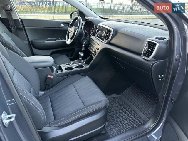 Киа Sportage 2021 в Харькове на Automoto.ua Серый Киа Sportage, объемом двигателя 1.59 л и пробегом 21 тыс. км за 19900 $, фото 20 на Automoto.ua