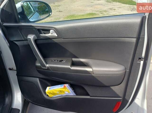 Сірий Кіа Sportage, об'ємом двигуна 2.36 л та пробігом 32 тис. км за 19000 $, фото 9 на Automoto.ua