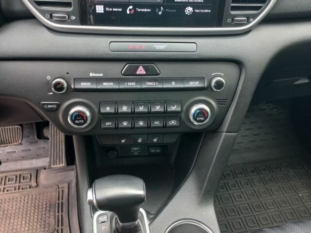 Сірий Кіа Sportage, об'ємом двигуна 1.6 л та пробігом 55 тис. км за 19200 $, фото 3 на Automoto.ua