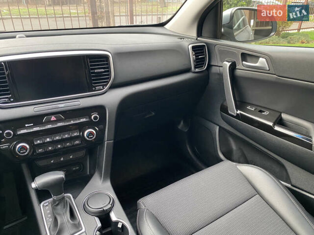 Серый Киа Sportage, объемом двигателя 1.59 л и пробегом 10 тыс. км за 25000 $, фото 24 на Automoto.ua