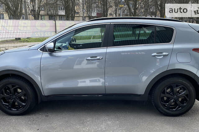 Сірий Кіа Sportage, об'ємом двигуна 1.59 л та пробігом 35 тис. км за 23500 $, фото 6 на Automoto.ua