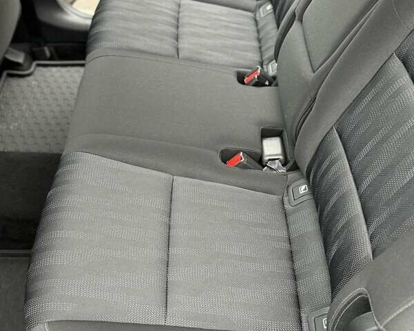 Сірий Кіа Sportage, об'ємом двигуна 1.59 л та пробігом 48 тис. км за 19500 $, фото 60 на Automoto.ua