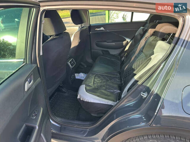 Серый Киа Sportage, объемом двигателя 1.59 л и пробегом 55 тыс. км за 21800 $, фото 9 на Automoto.ua