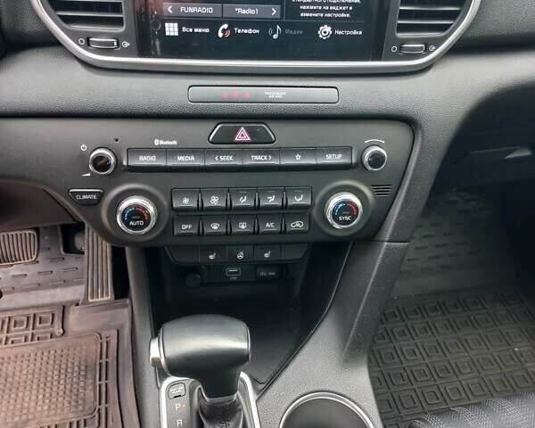 Серый Киа Sportage, объемом двигателя 1.59 л и пробегом 48 тыс. км за 20499 $, фото 9 на Automoto.ua