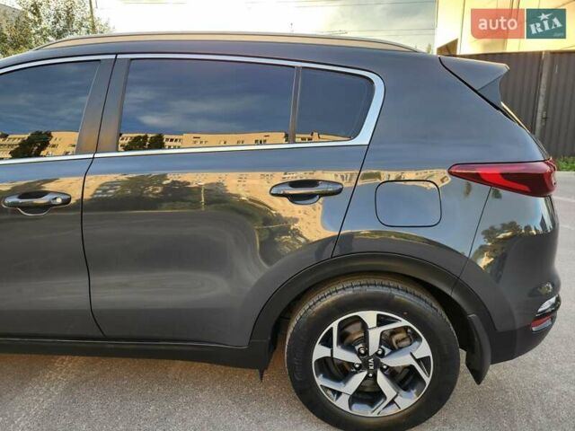 Киа Sportage 2021 в Киеве на Automoto.ua Серый Киа Sportage, объемом двигателя 1.59 л и пробегом 83 тыс. км за 22500 $, фото 3 на Automoto.ua