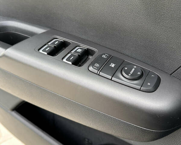 Серый Киа Sportage, объемом двигателя 1.59 л и пробегом 58 тыс. км за 18000 $, фото 12 на Automoto.ua