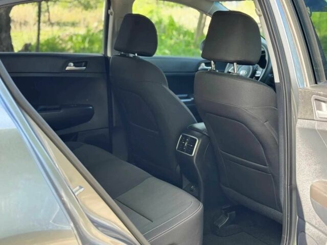 Сірий Кіа Sportage, об'ємом двигуна 2.4 л та пробігом 88 тис. км за 14000 $, фото 21 на Automoto.ua