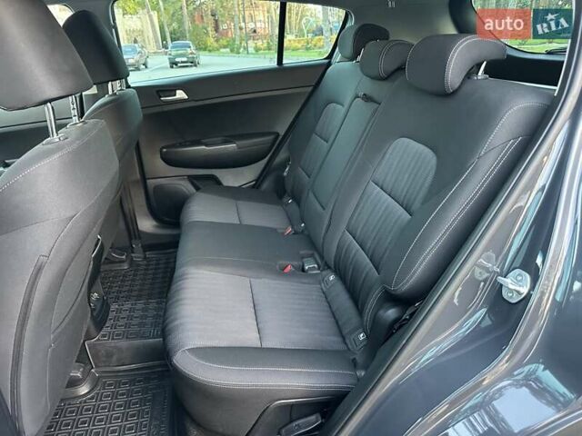 Киа Sportage 2021 в Харькове на Automoto.ua Серый Киа Sportage, объемом двигателя 1.59 л и пробегом 21 тыс. км за 19900 $, фото 18 на Automoto.ua