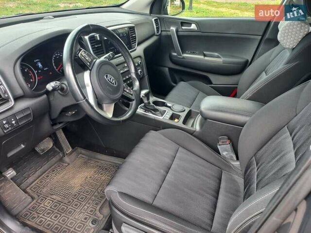 Серый Киа Sportage, объемом двигателя 1.59 л и пробегом 48 тыс. км за 20499 $, фото 11 на Automoto.ua