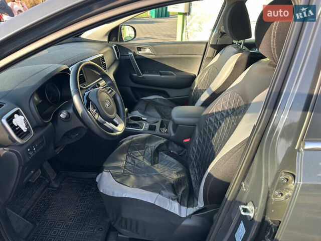 Серый Киа Sportage, объемом двигателя 1.59 л и пробегом 55 тыс. км за 21800 $, фото 7 на Automoto.ua