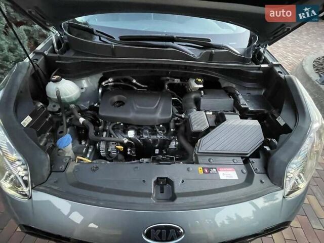 Серый Киа Sportage, объемом двигателя 1.59 л и пробегом 13 тыс. км за 25000 $, фото 31 на Automoto.ua