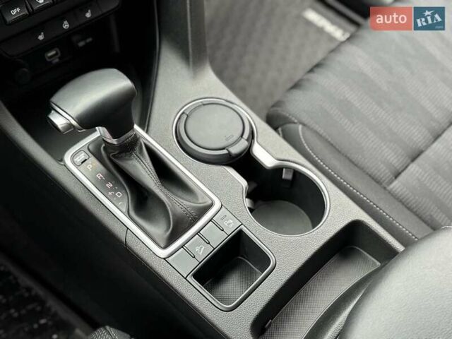 Сірий Кіа Sportage, об'ємом двигуна 1.59 л та пробігом 48 тис. км за 19500 $, фото 53 на Automoto.ua