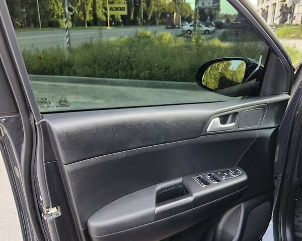Киа Sportage 2021 в Киеве на Automoto.ua Серый Киа Sportage, объемом двигателя 1.59 л и пробегом 83 тыс. км за 22500 $, фото 9 на Automoto.ua
