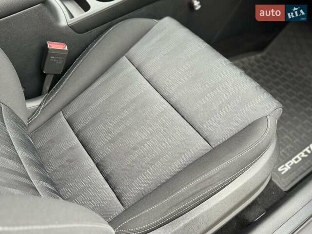Сірий Кіа Sportage, об'ємом двигуна 1.59 л та пробігом 48 тис. км за 19500 $, фото 74 на Automoto.ua