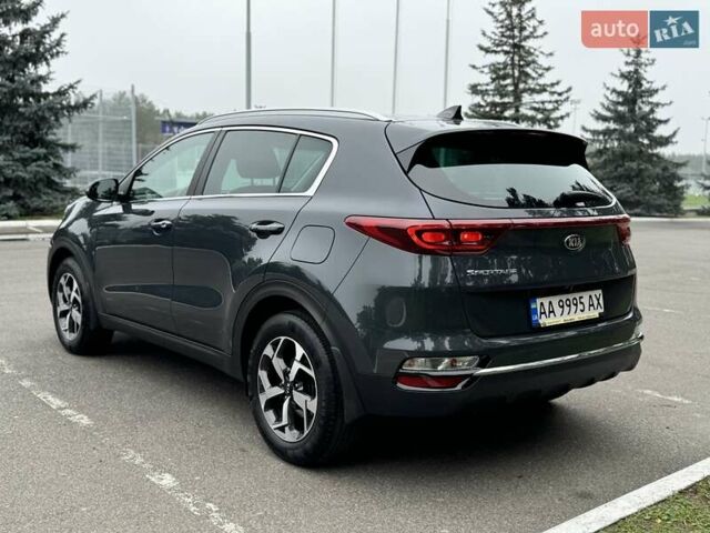 Сірий Кіа Sportage, об'ємом двигуна 1.59 л та пробігом 48 тис. км за 19500 $, фото 4 на Automoto.ua