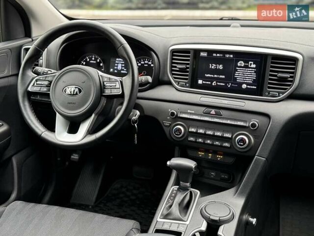 Сірий Кіа Sportage, об'ємом двигуна 1.59 л та пробігом 48 тис. км за 19500 $, фото 75 на Automoto.ua