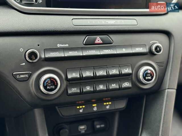 Сірий Кіа Sportage, об'ємом двигуна 1.59 л та пробігом 48 тис. км за 19500 $, фото 51 на Automoto.ua