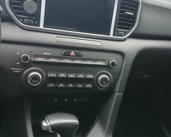 Серый Киа Sportage, объемом двигателя 1.59 л и пробегом 32 тыс. км за 19640 $, фото 24 на Automoto.ua