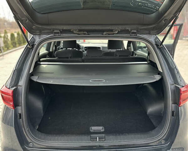 Серый Киа Sportage, объемом двигателя 1.59 л и пробегом 58 тыс. км за 18000 $, фото 8 на Automoto.ua