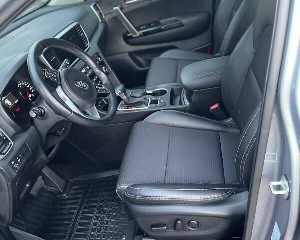 Серый Киа Sportage, объемом двигателя 1.59 л и пробегом 13 тыс. км за 25000 $, фото 23 на Automoto.ua