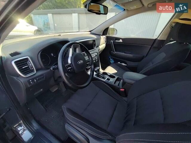 Серый Киа Sportage, объемом двигателя 1.59 л и пробегом 32 тыс. км за 20484 $, фото 3 на Automoto.ua